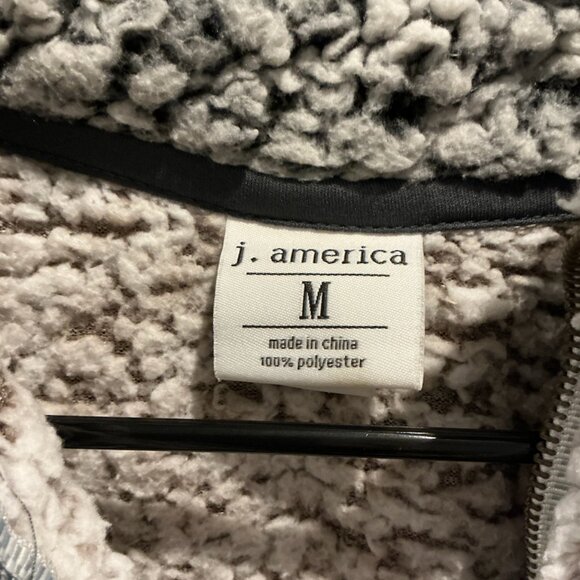 J. America Sherpa - Picture 3 of 3